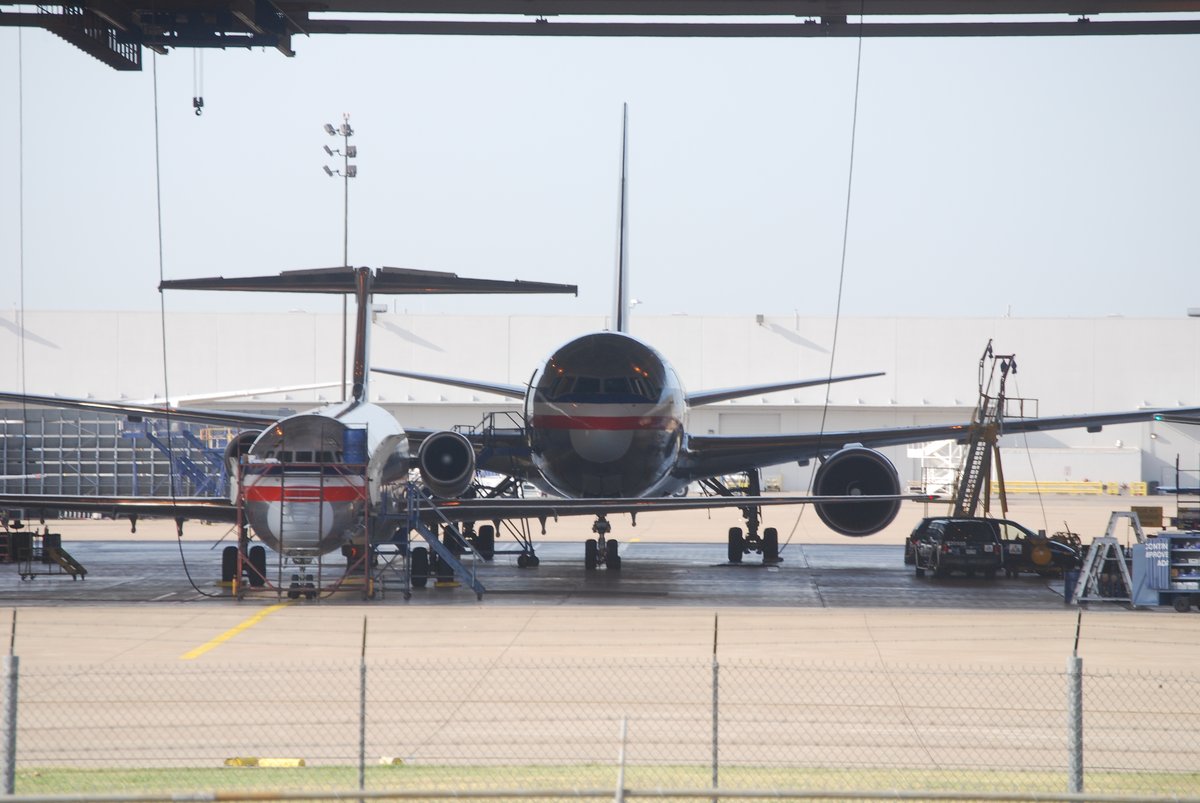 McDonnell Douglas MD-80